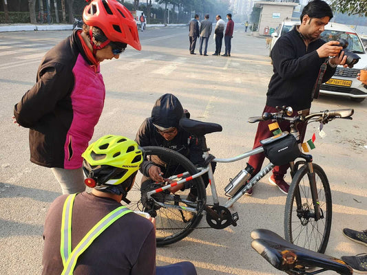 How to pump up your Bicycle Tyres? | Need to Know about Valve and Pressure