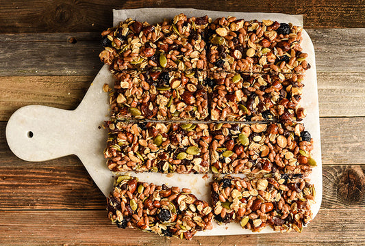 HOW TO PREPARE YOUR OWN ENERGY BARS FOR CYCLING